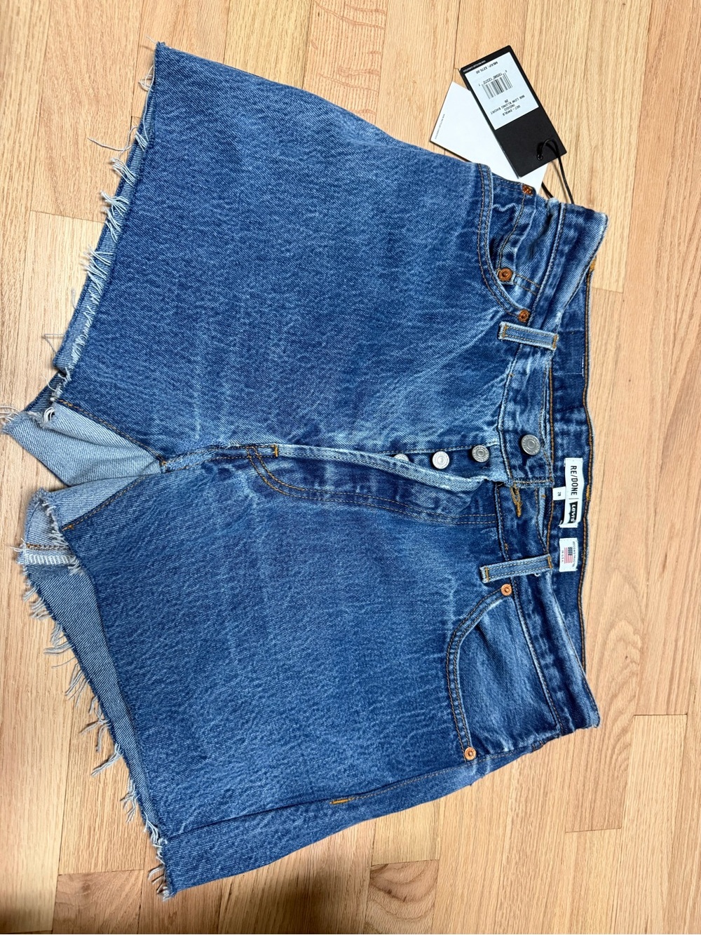 Re/Done Levi Denim Button-Fly Cutoff Shorts